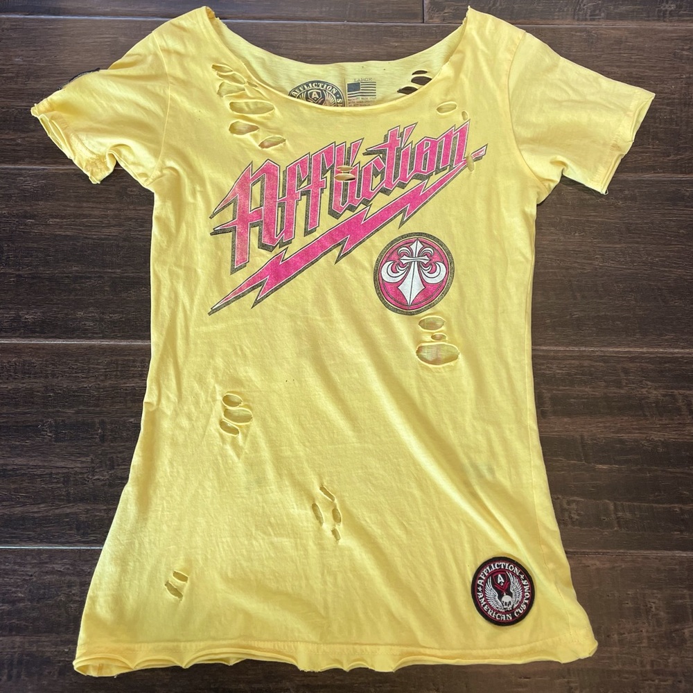 Affliction off the shoulder T-shirt!!!